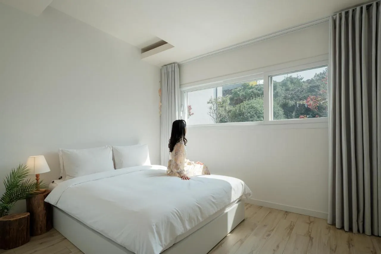 Day One Jeju Sulrem Villa